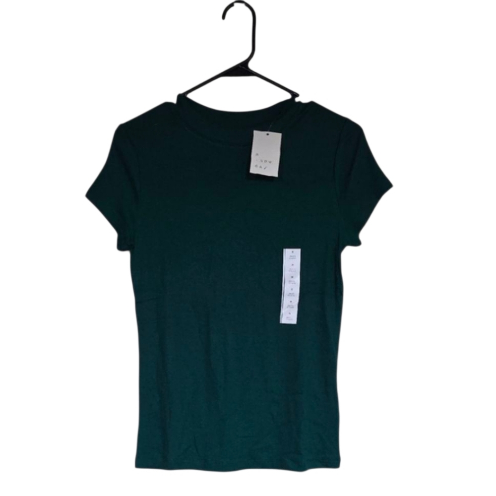 Classic Green Women's Ribbed Top